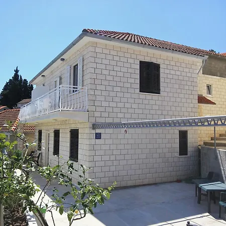 Studio 10051a * Korčula